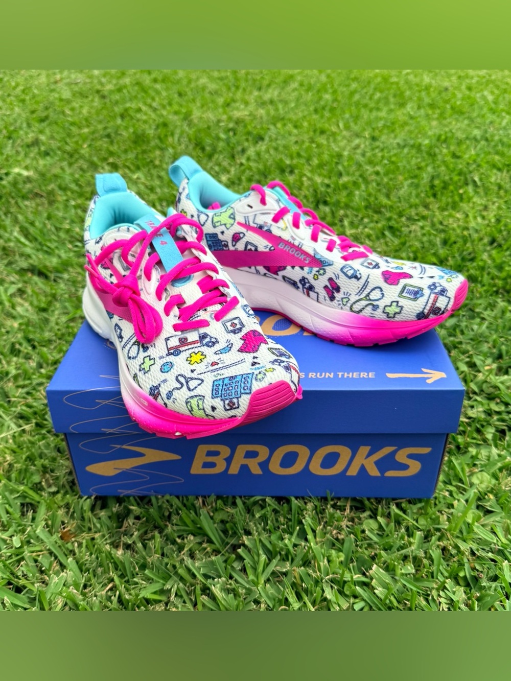 Brooks Trace 4 Hero
